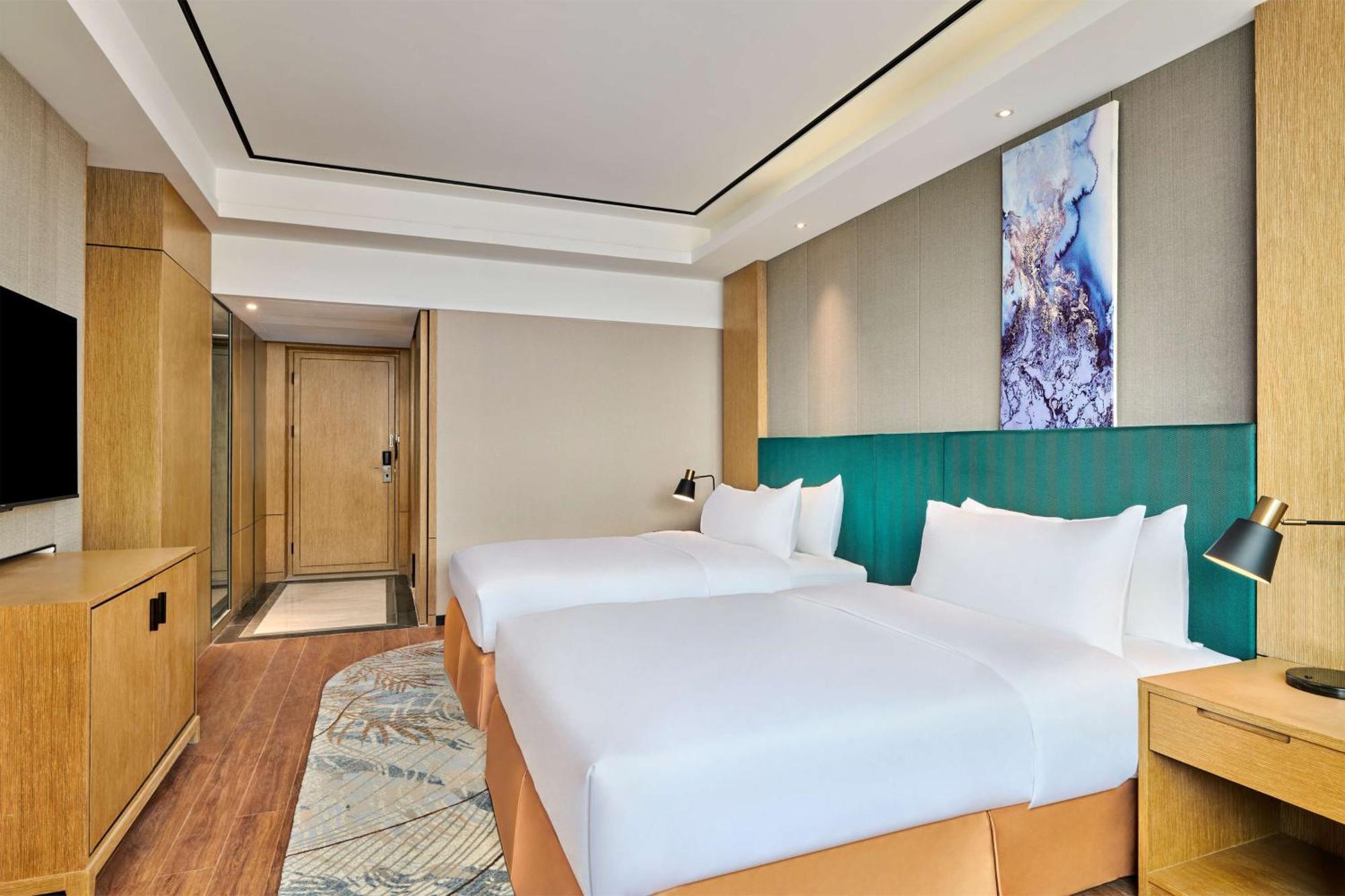 Hilton Garden Inn Wuhan Hankou Exteriör bild