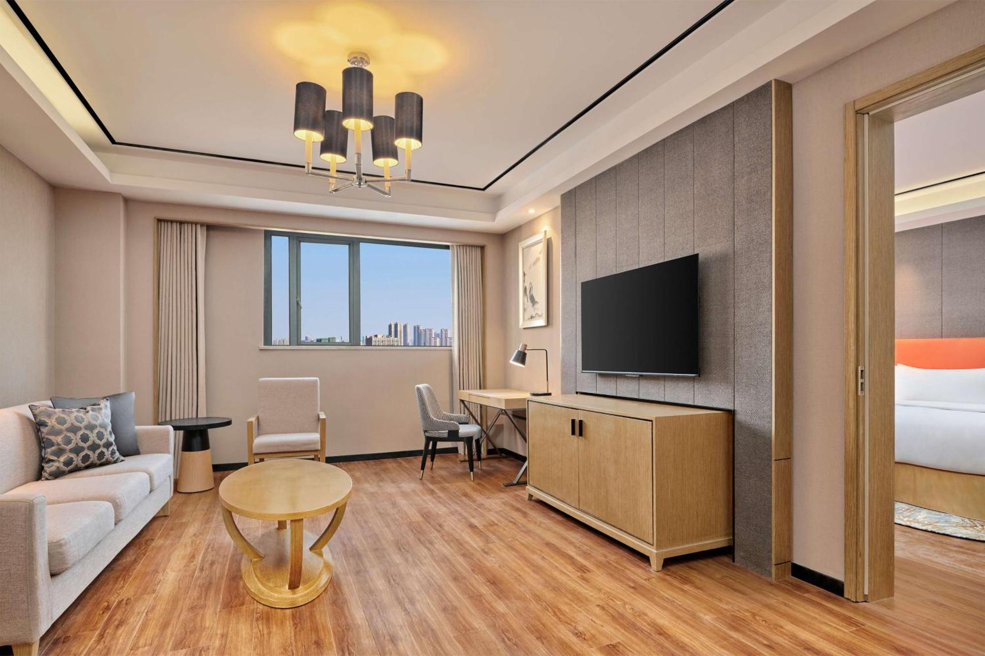 Hilton Garden Inn Wuhan Hankou Exteriör bild
